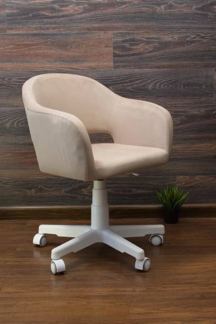 Кресло Бабби белый / бежевый