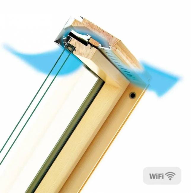 Деревянное мансардное окно FTP-V U3 с системой автоматического управления WiFi Деревянное мансардное окно FTP-V U3 с системой автоматического управления WiFi